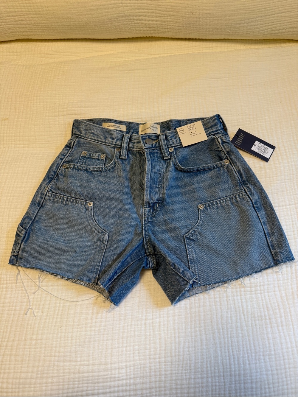 NWT! Universal Thread - 90's Baggy Painter Denim Shorts - 00